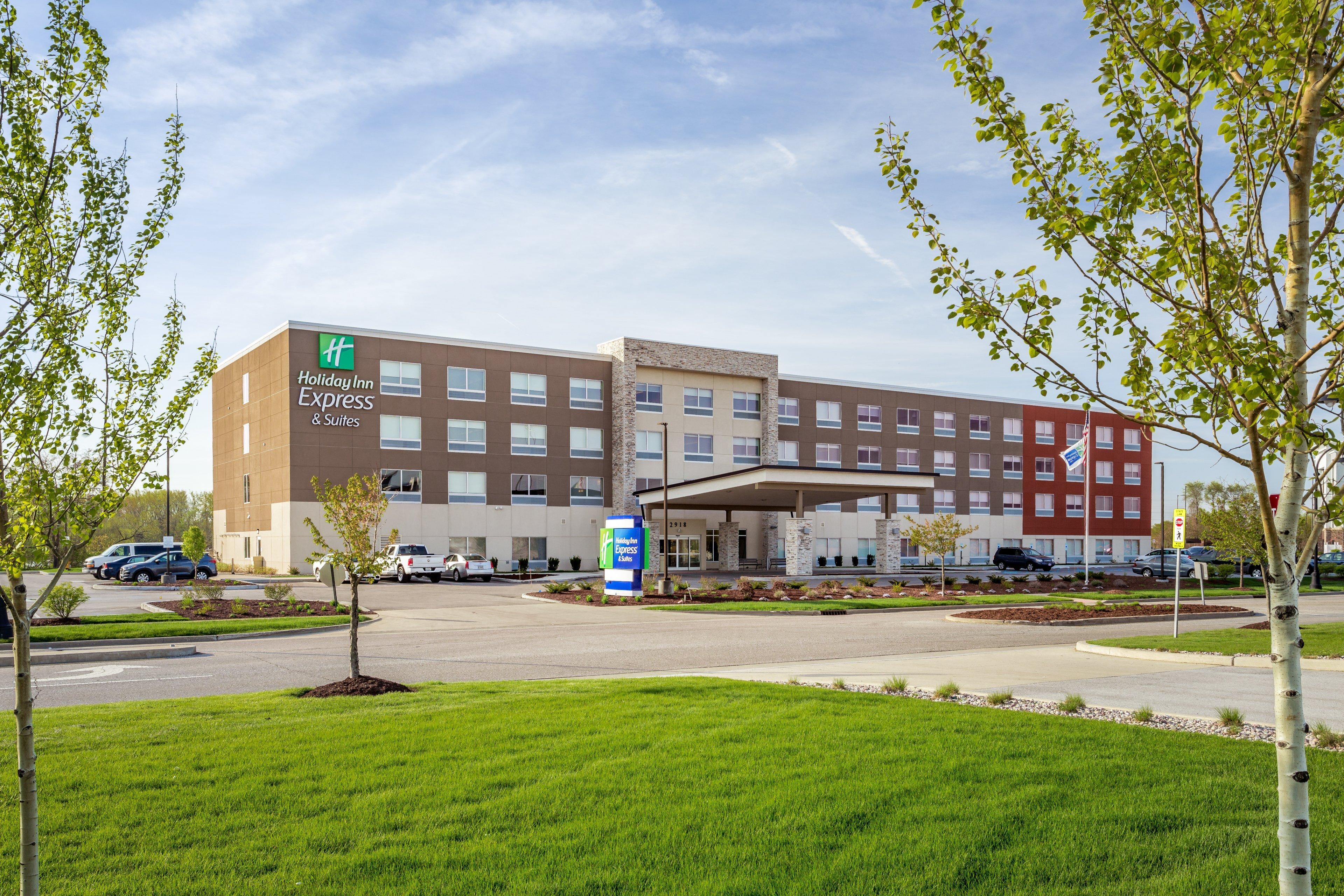 Holiday Inn Express & Suites Hammond By Ihg Exterior foto